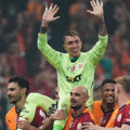 Muslera'dan merak uyandıran gelecek mesajı: 'Türkiye'ye geri döneceğim'