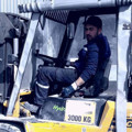 Devrilen forkliftin altında kalan işçi hayatını kaybetti