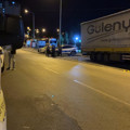 Sokakta rastgele ateş açıldı: Saçmaların isabet ettiği kişi yaralandı