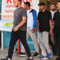 Tekme tokat dövdükleri gencin kolyesini çalıp kaçtılar
