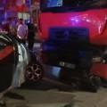 Samsun'da kamyon, otomobile çarptı: 3 yaralı