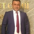Devrilen traktörün altında kalan muhtardan acı haber