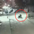 Motosikletli hırsızlar kamerada; 2 tutuklama