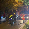 Refüjü aşan otomobil karşı şeritte iki araca çarptı: 3 yaralı