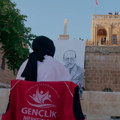 Neşet Ertaş, Midyat’ta türküleri ve portresinin çizildiği etkinlikle anıldı