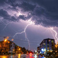 Düzce’de gece yarısı gök gürültülü sağanak yağış başladı