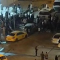 Nişan töreninde tekmeler havada uçuştu