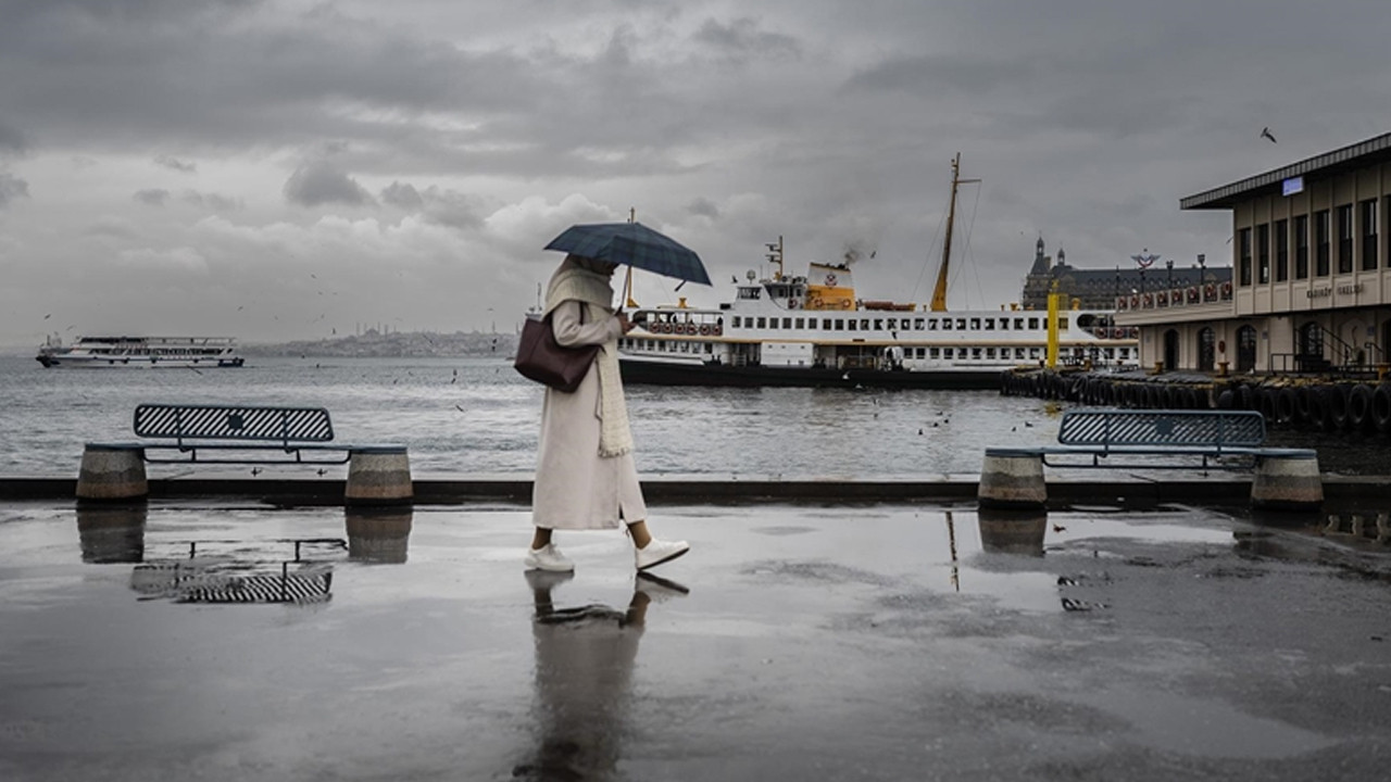 AKOM'dan İstanbul için sağanak ve fırtına uyarısı (26 Ekim 2025)