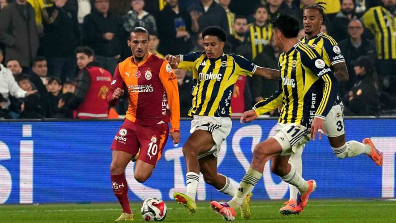 Spor yazarları Fenerbahçe-Galatasaray derbisini değerlendirdi! 'Futbolun  adaleti yok'