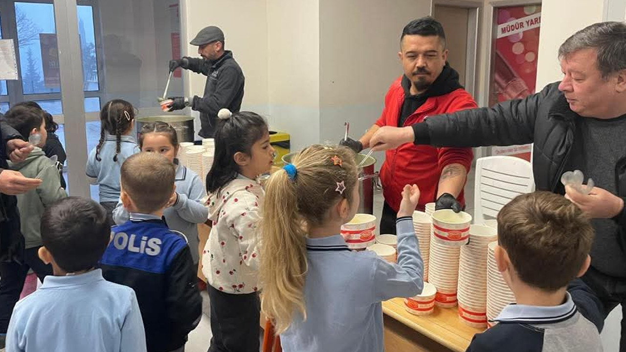 Osmaneli Belediyesinden okullarda çorba ikramı