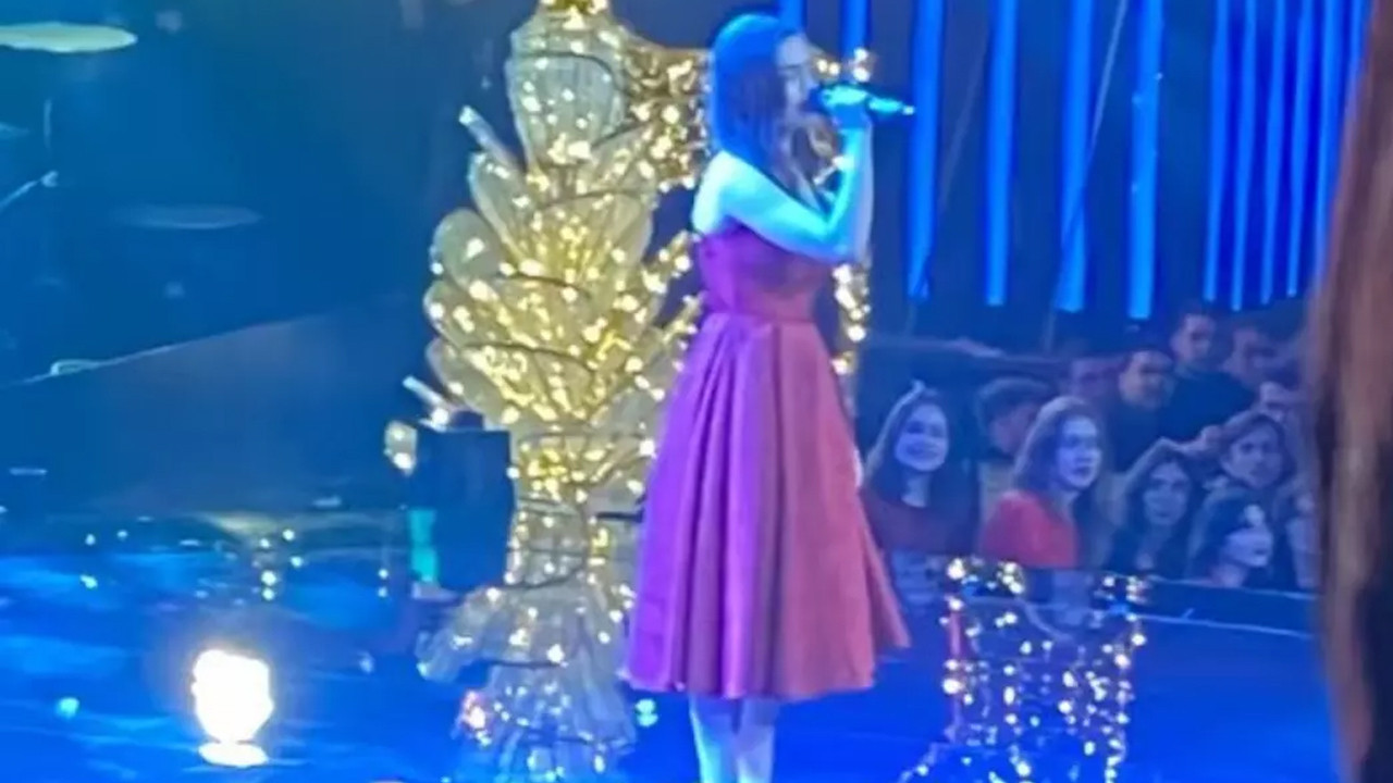 O Ses Türkiye Yılbaşı görüntüleri sızdı! Ava Yaman sesiyle büyüledi