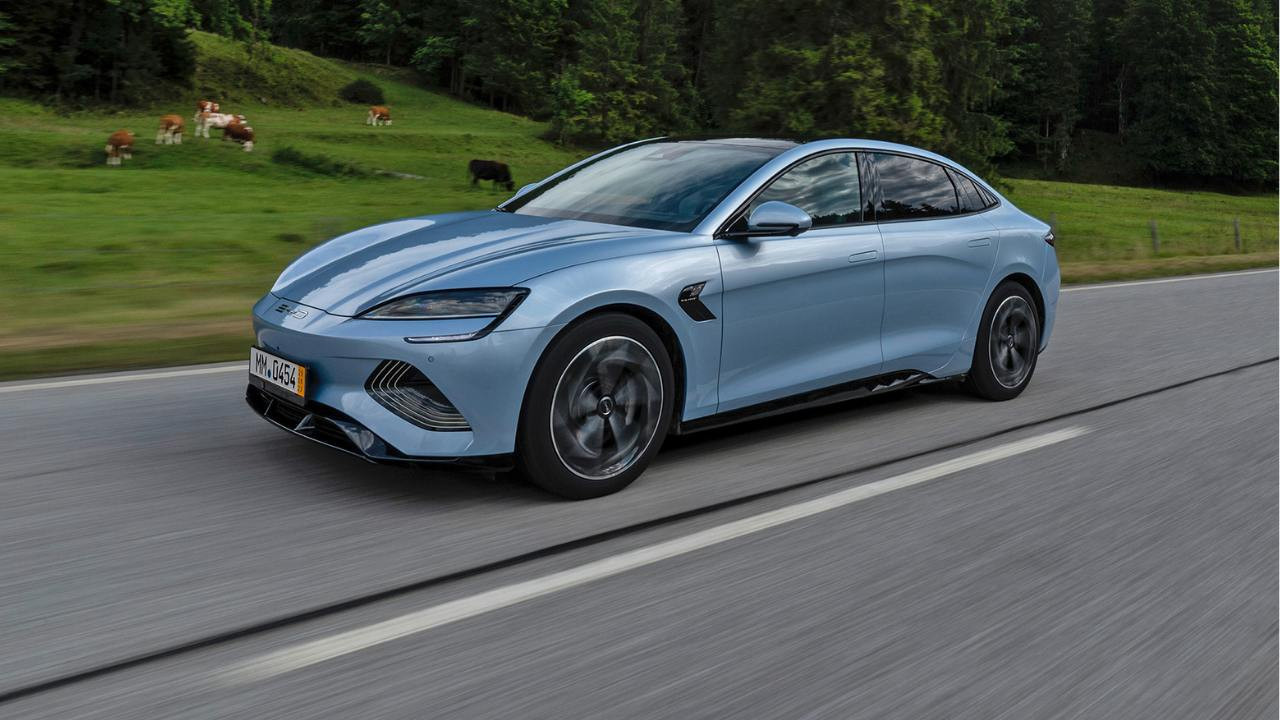 BYD’ye ambargo iddiası gündemdeydi: Bakan Bolat noktayı koydu