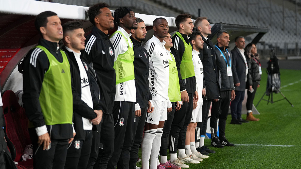 Beşiktaş kulübesi sınıfta kaldı