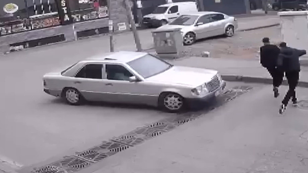 Bursa'da dehşet verici anlar! Otomobili sürüp kaçırmaya kalkıştı