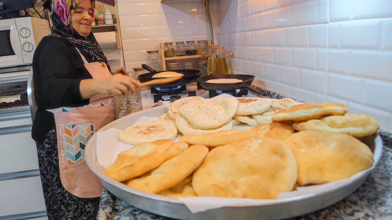 Çorum'da "İlk namaz çöreği" geleneği sürüyor