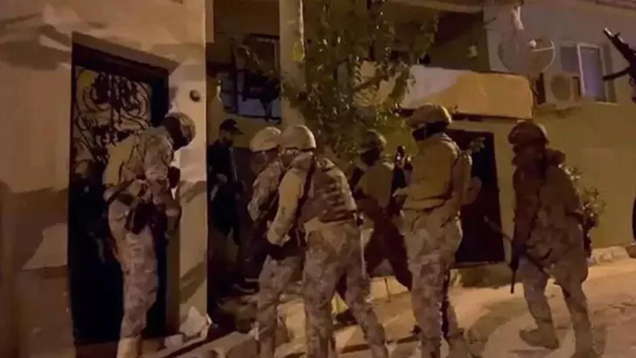 FETÖ'nün mahrem yapılanmasına operasyon: 15 şüpheli yakalandı