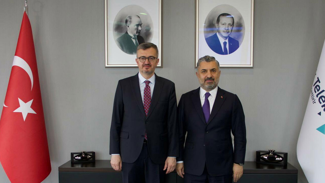 İletişim Başkanı'ndan sürpriz ziyaret