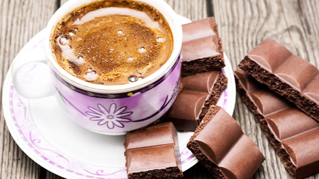 Kahve ve çikolatayı birlikte tüketenler dikkat! Uzmanı uyardı