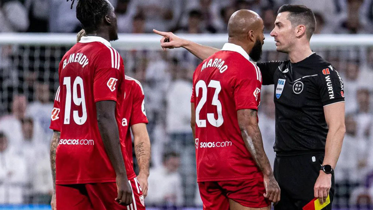 Real Madrid maçında sinirlerine hakim olamayan Marcoa'ya ağır ceza!