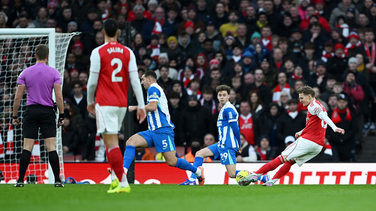 Arsenal Brighton karşısında liderliği korudu