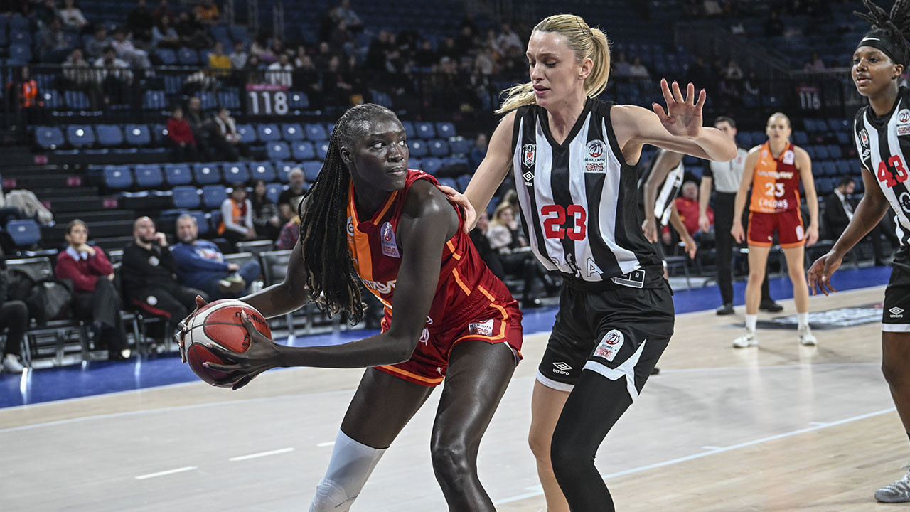 Galatasaray derbide Beşiktaş'ı devirdi