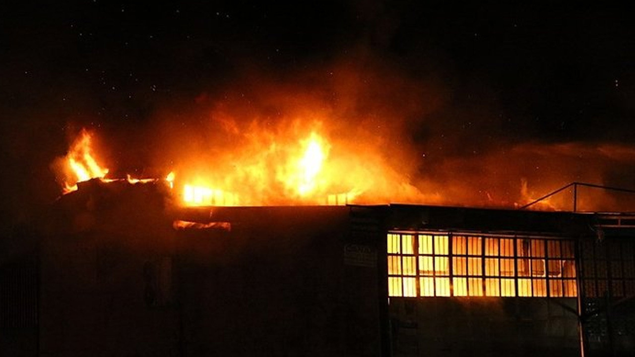Hatay'da 3 iş yerinde yangın!