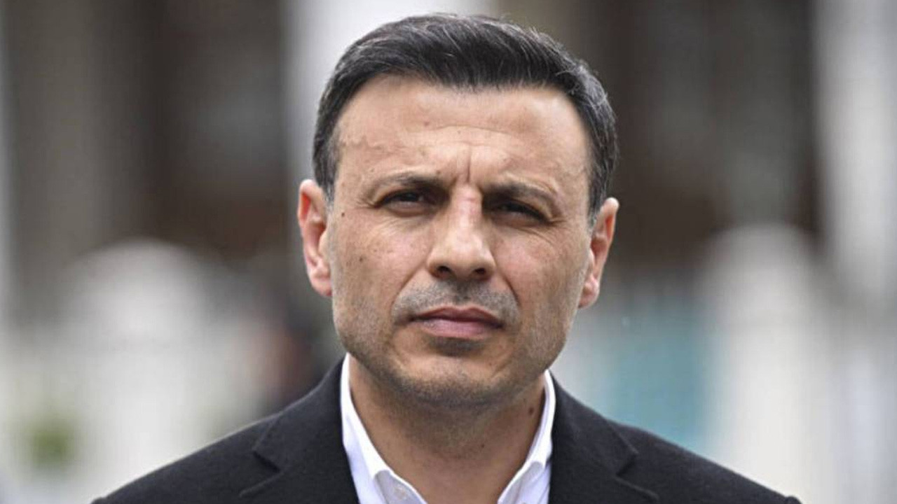 Özgür Çelik'den operasyonlara tepki