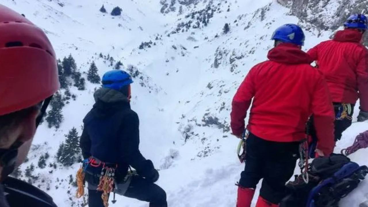 Yunanistan'da çığ felaketi! 4 dağcı öldü