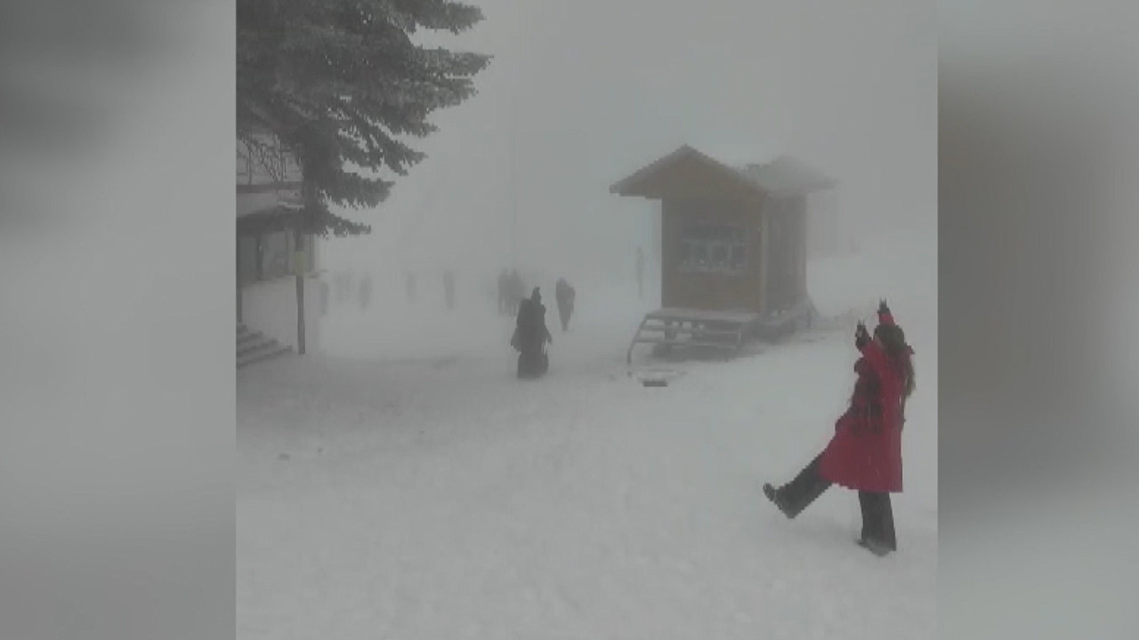 Zirve karla kaplandı! Uludağ kış sezonuna hazır