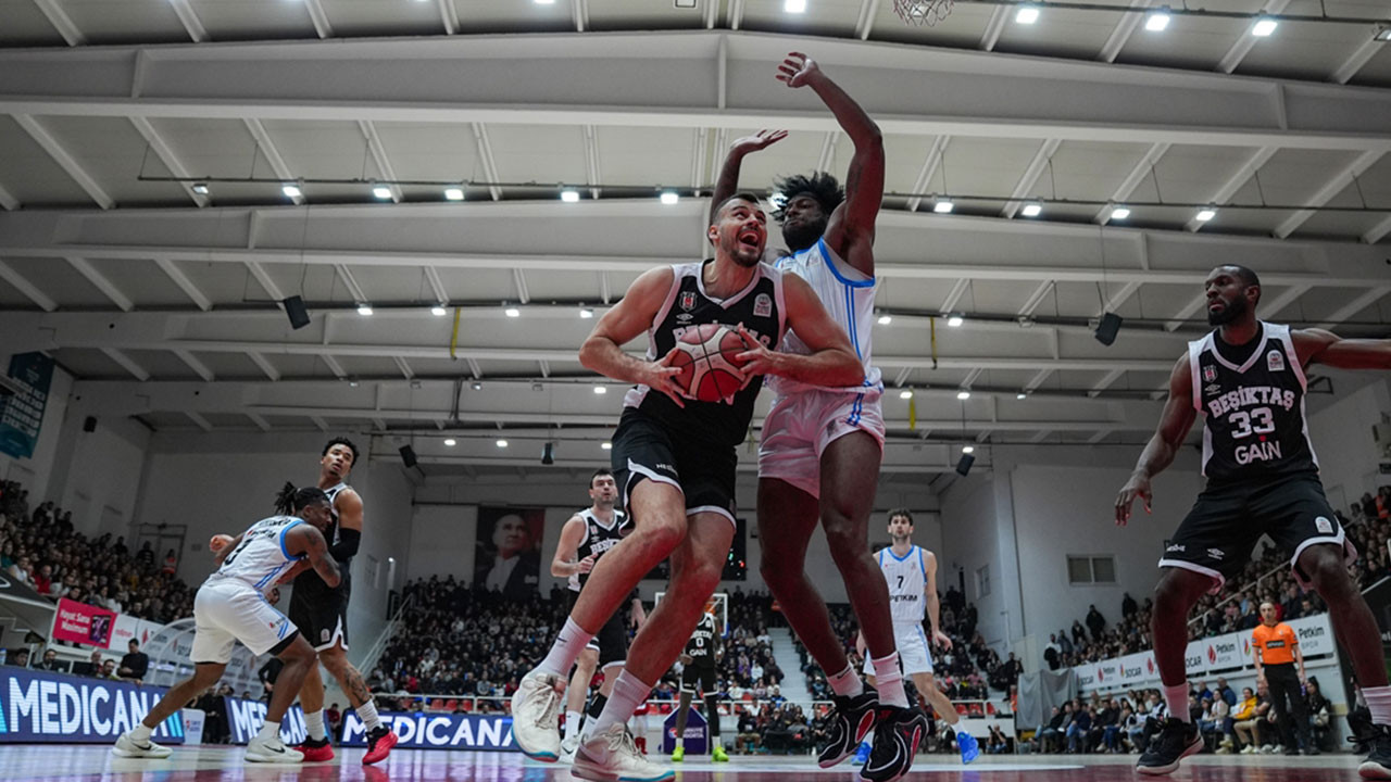 Beşiktaş son topta seriyi korudu! 13. zafer haftası