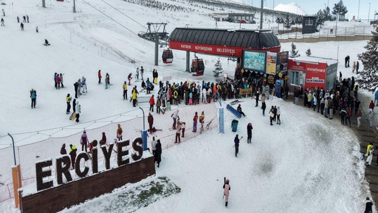 Erciyes'te hafta sonu yoğunluğu