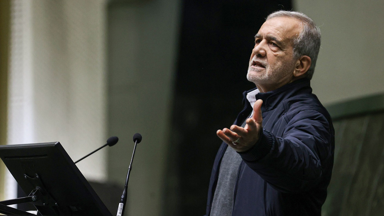 Mesud Pezeşkiyan'dan tarihi sözler: Halkın geçim sıkıntısı isyan ettirdi