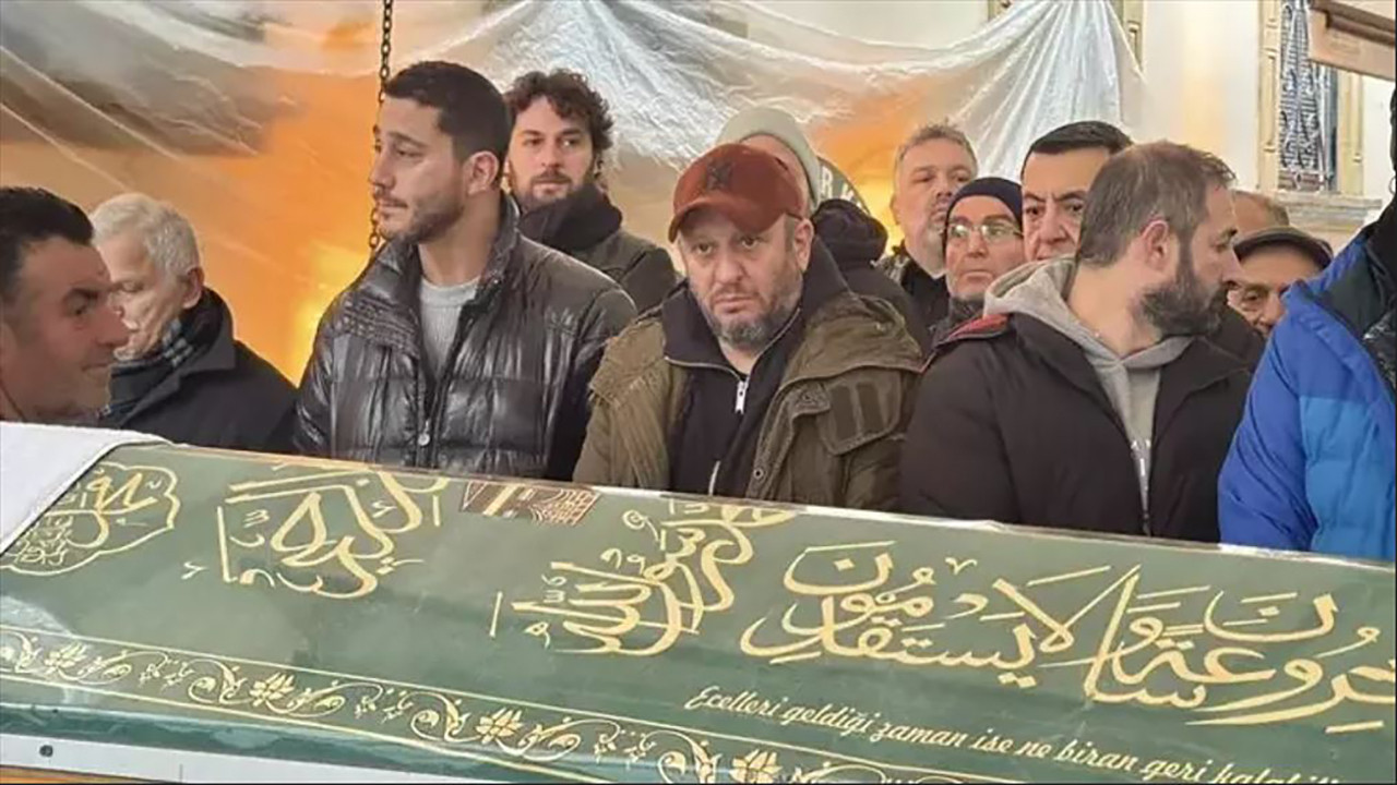 Ünlü oyuncu Serkan Keskin'e çifte acı: 7 ay önce annesini kaybetmişti!