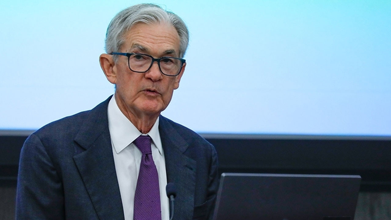 Trump'tan Fed Başkanı Powell'a dava tehdidi