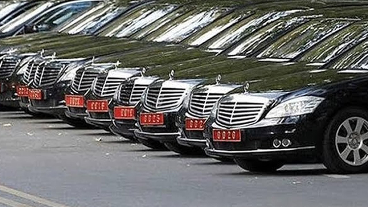 “3 yıl süreyle durduruyoruz” denmişti. Nerede kaldı tasarruf tedbirleri?