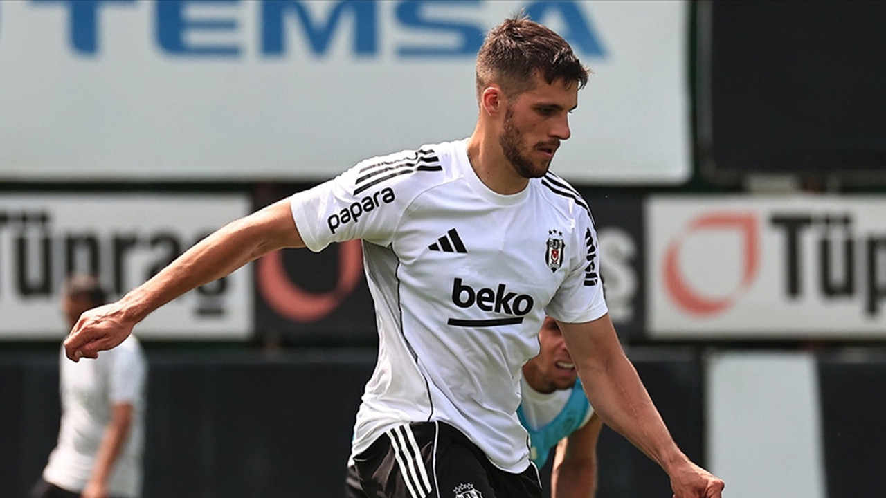 Beşiktaş’ta beklenilen gelişme: David Jurasek yolcu