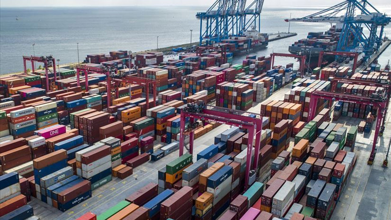 Dış ticaret açığı 82 milyar doların üstünde