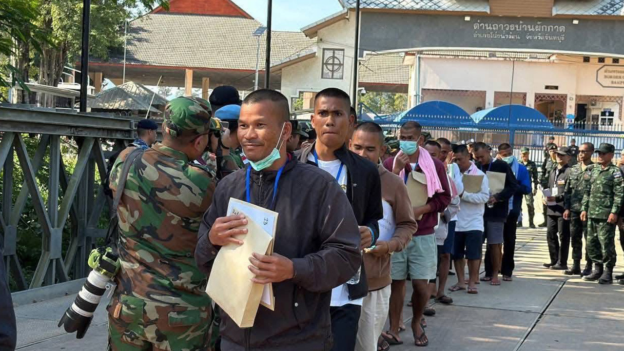 Tayland teslim etti: Ateşkesle 18 asker ülkesine döndü