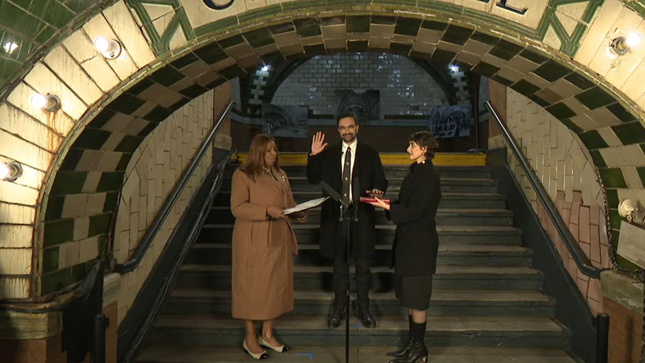 Trump’ın tehditlerine rağmen kazandı: Eski metro istasyonunda yemin etti