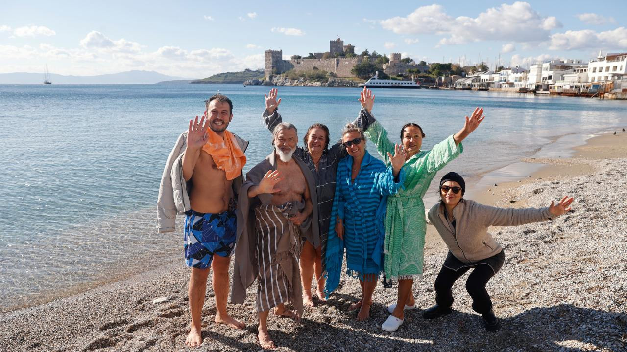 Türkiye kara teslimken Bodrum'da plajlar doldu