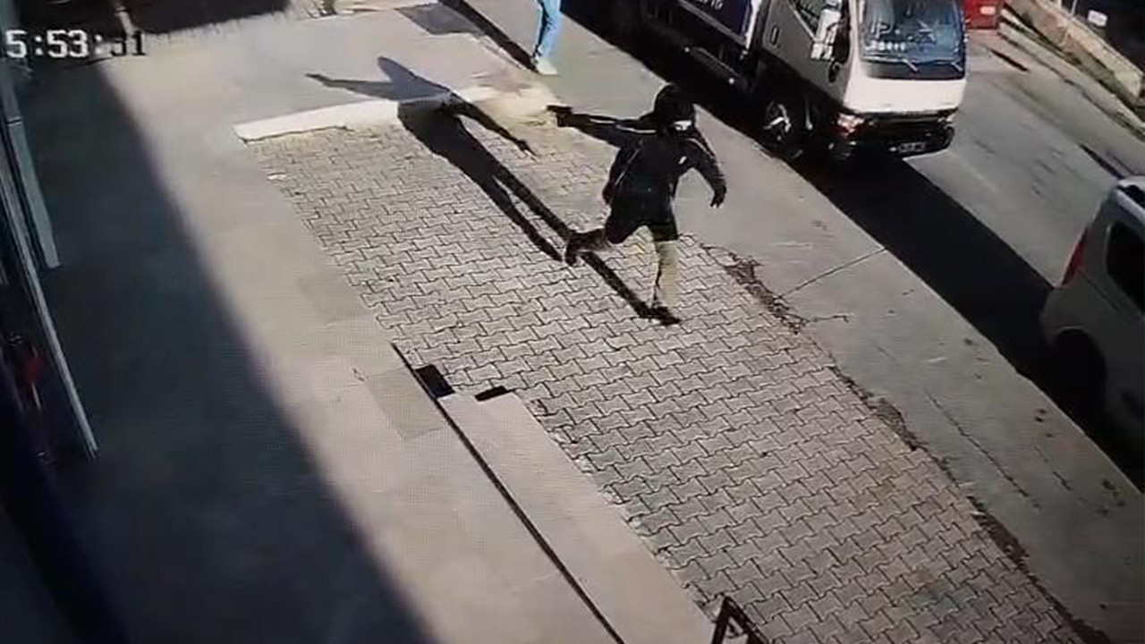İstanbul Arnavutköy’de dehşet anları: 14 yaşındaki çocuk tetiğe peş peşe bastı