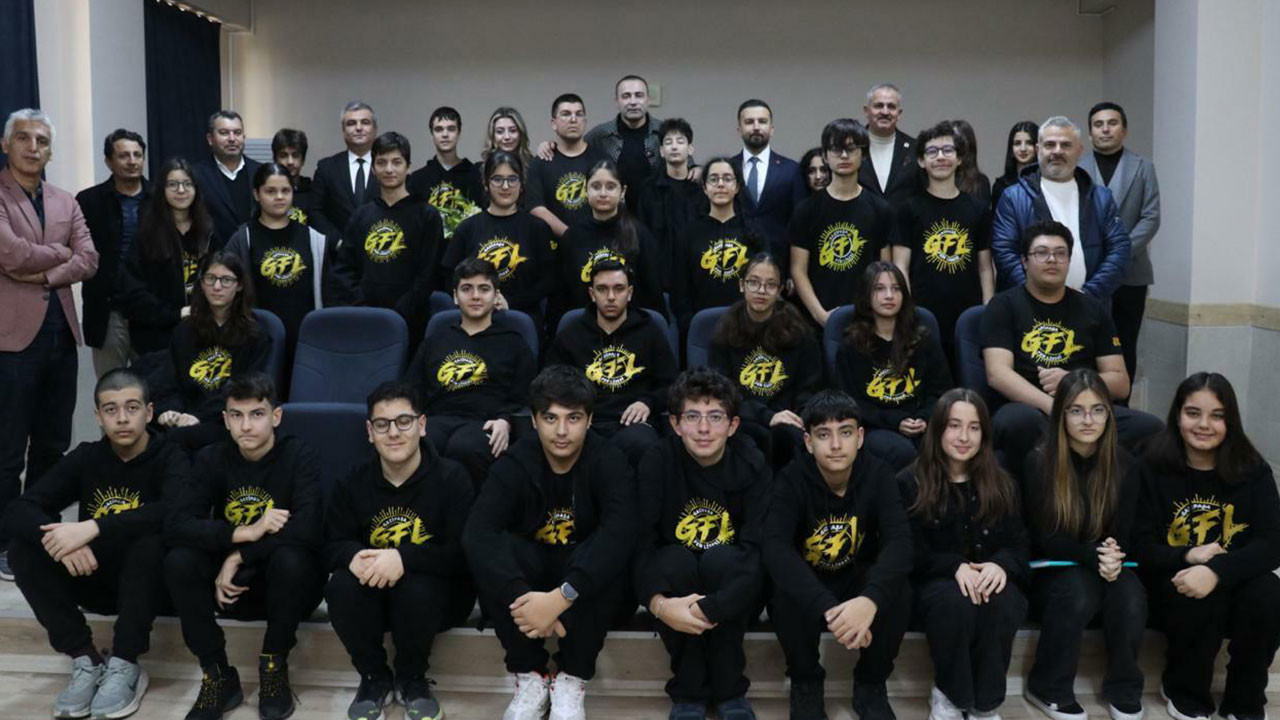 CHP'li vekilden anlamlı hareket: Maaşıyla öyle bir şey yaptı ki...