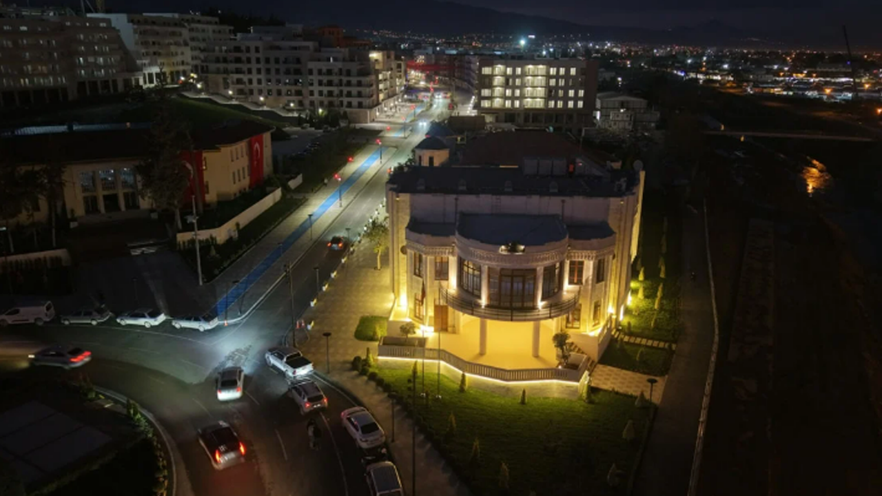 Depremin vurduğu Hatay'da elektrik krizi! 48 saatlik kesinti yurttaşı isyan ettirdi