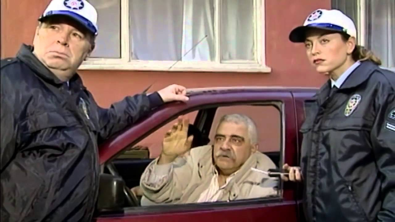 Levent Kırca'nın skeci gerçek oldu: ‘Emniyeti arayın polis gelsin’