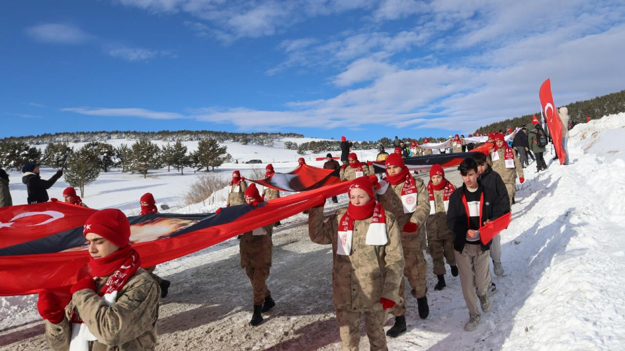 Sarıkamış şehitleri için 111. yıl yürüyüşü: Türkiye tek yürek