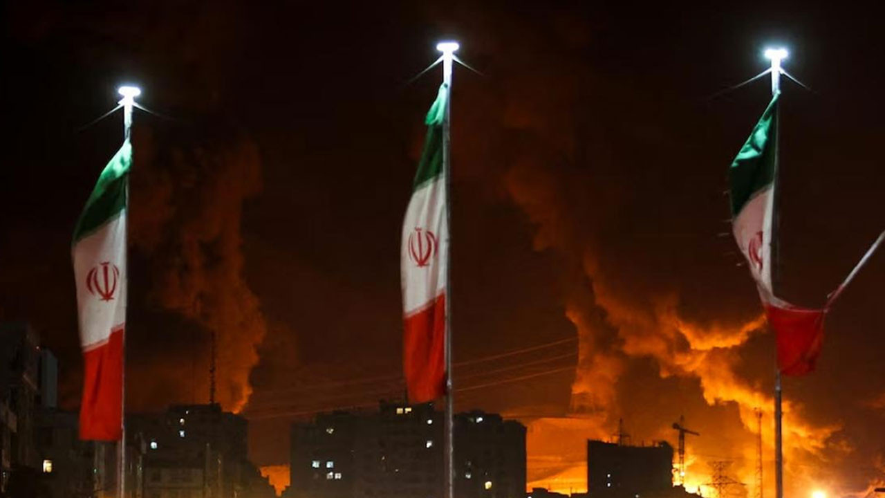 İran’da protestolar şiddet sarmalına dönüştü