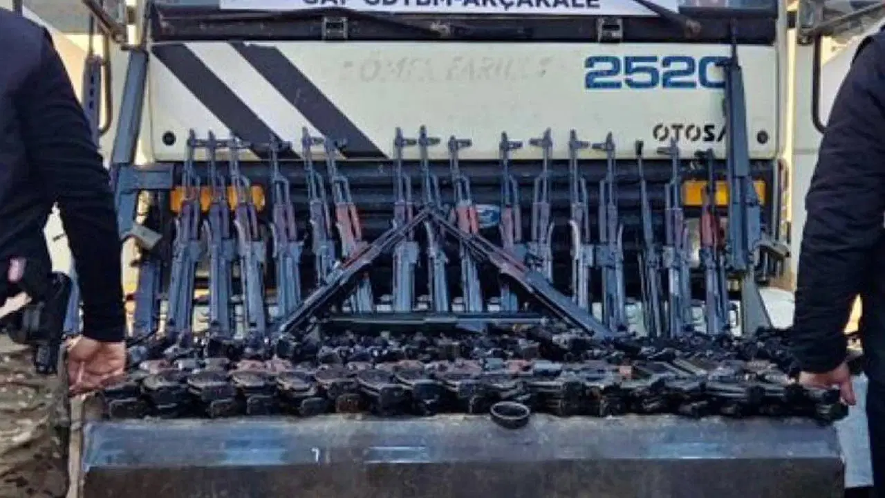 Suriye'den gelen kamyondan cephanelik çıktı!