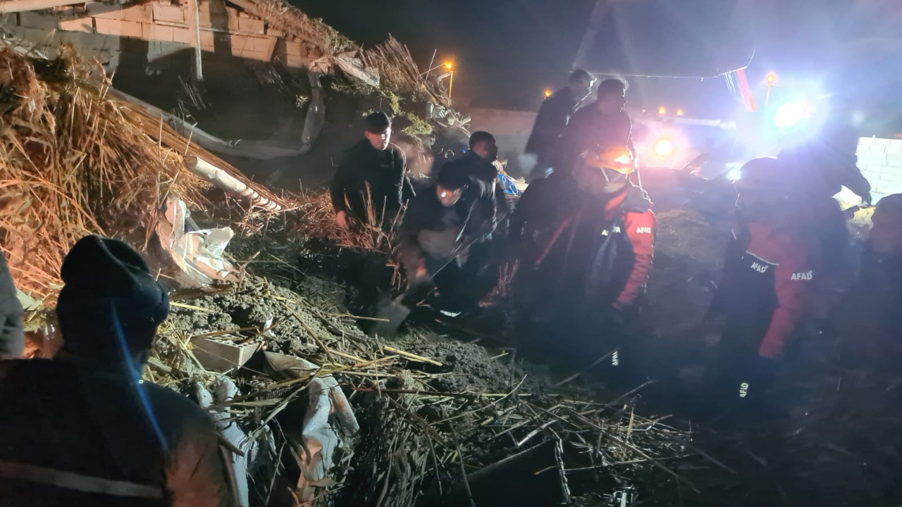 Aksaray’da Mandıra Çöktü: 12 Küçükbaş Hayvan Telef Oldu