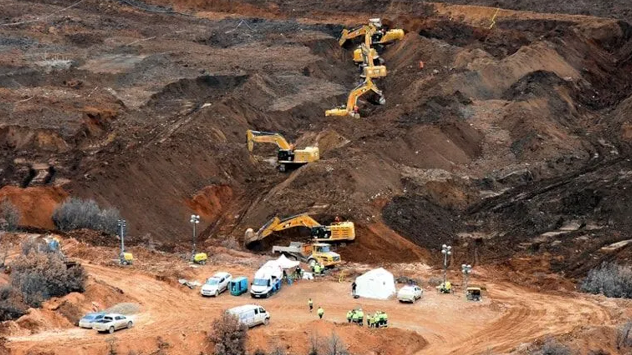 İliç faciasında hakimin AKP'lilerle fotoğrafı ortaya çıktı!