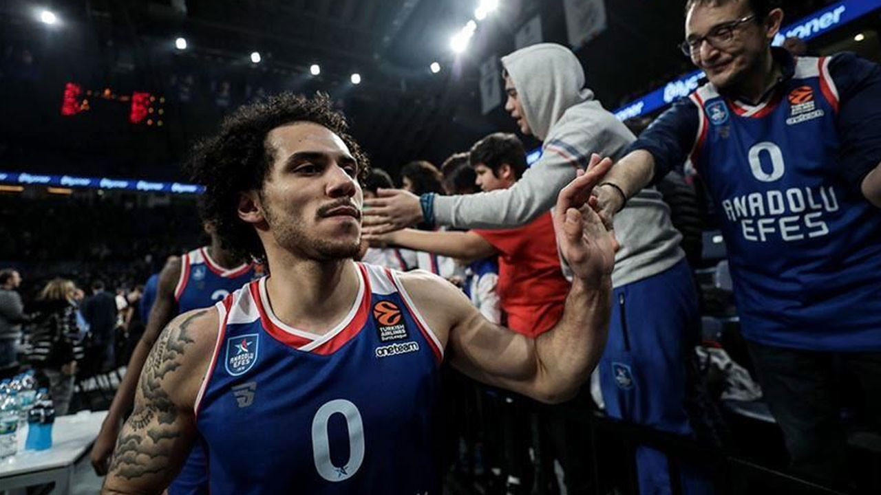 Anadolu Efes, EuroLeague’de Paris Basketbol ile karşı karşıya